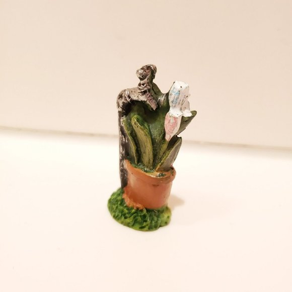 Fairy Figurines, set of 3, Fairy Garden Decor, Welcome Sign, Frog on Leaf - Picture 3 of 6